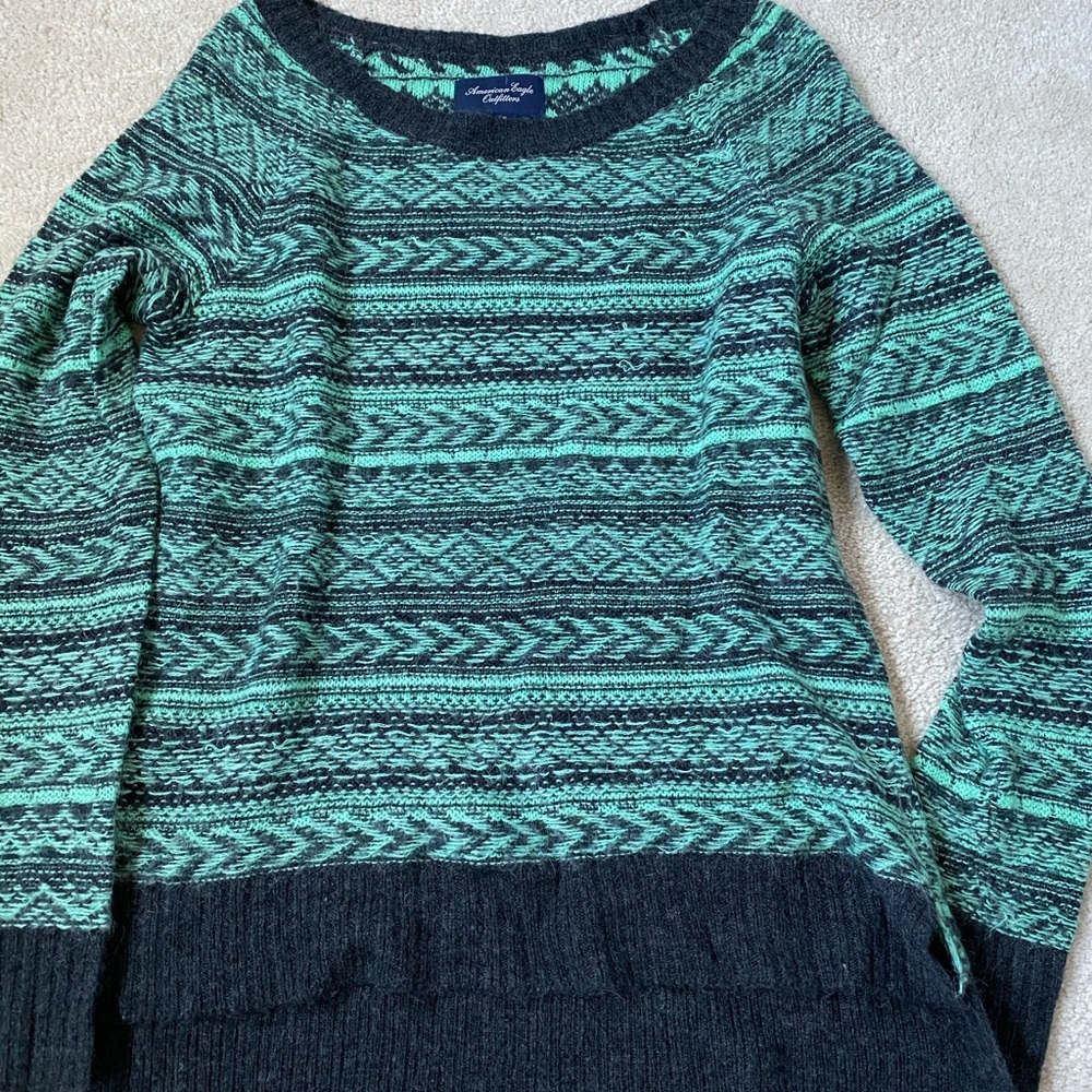 American eagle fuzzy sweater